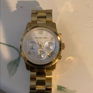 Michael kors gold watch